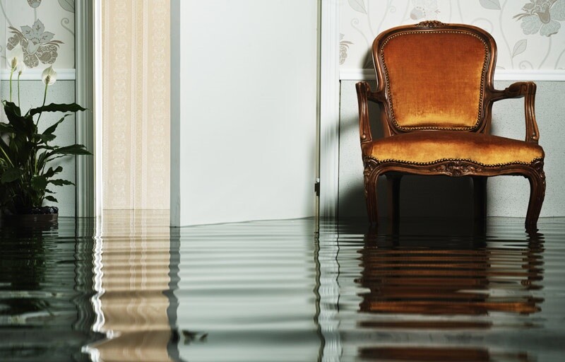 flooded_chair_880x512